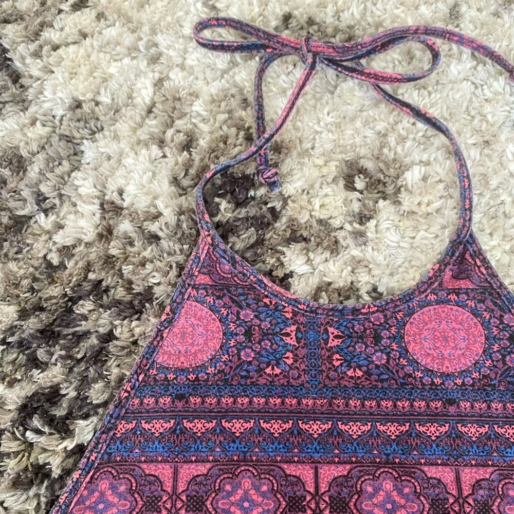 Pattern Halter Backless Top - Picture 2 of 4